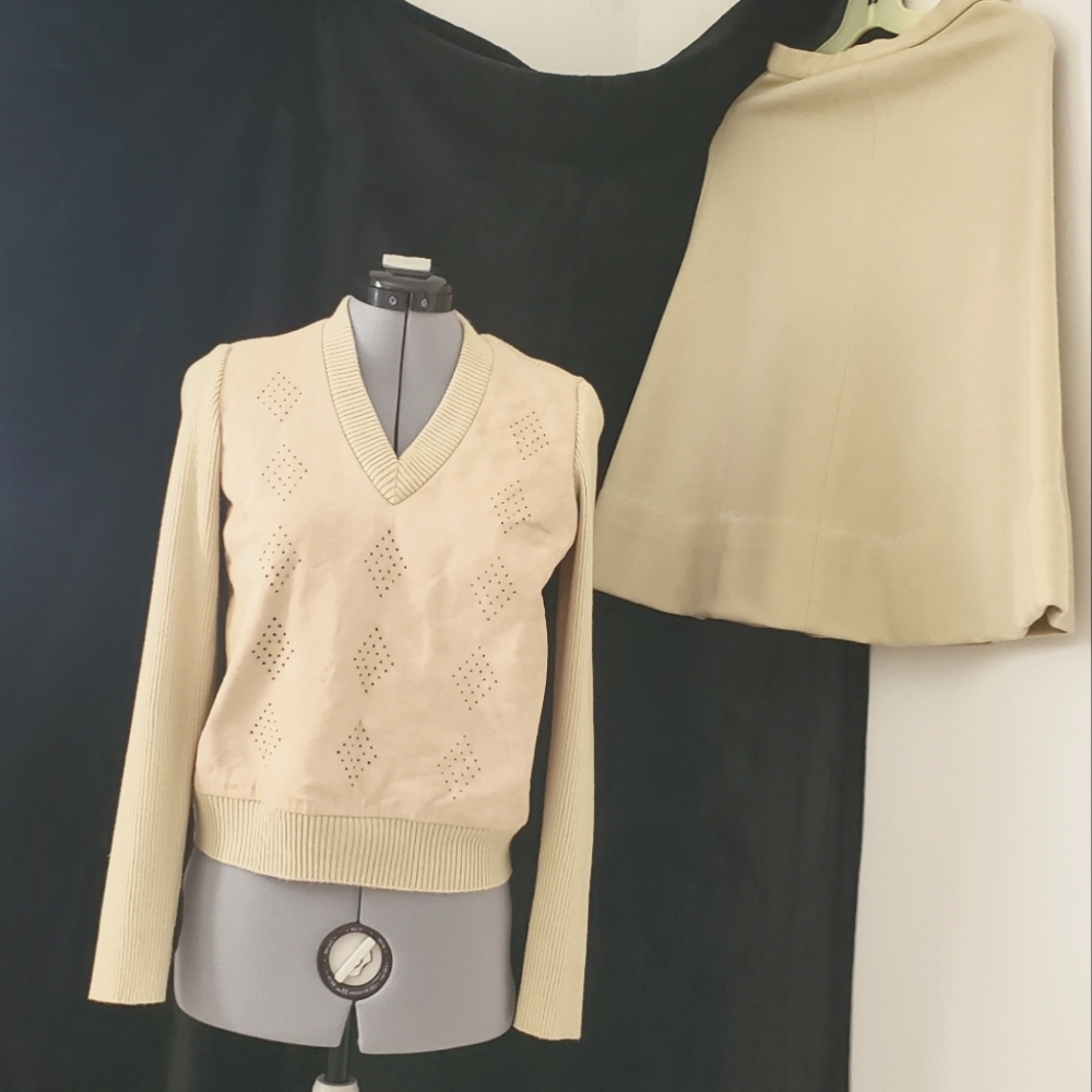 Vintage beige leather front sweater and skirt sey